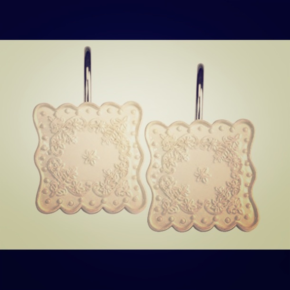 🌺Gorgeous Shabby Chic Shower 🚿 Hooks🌺